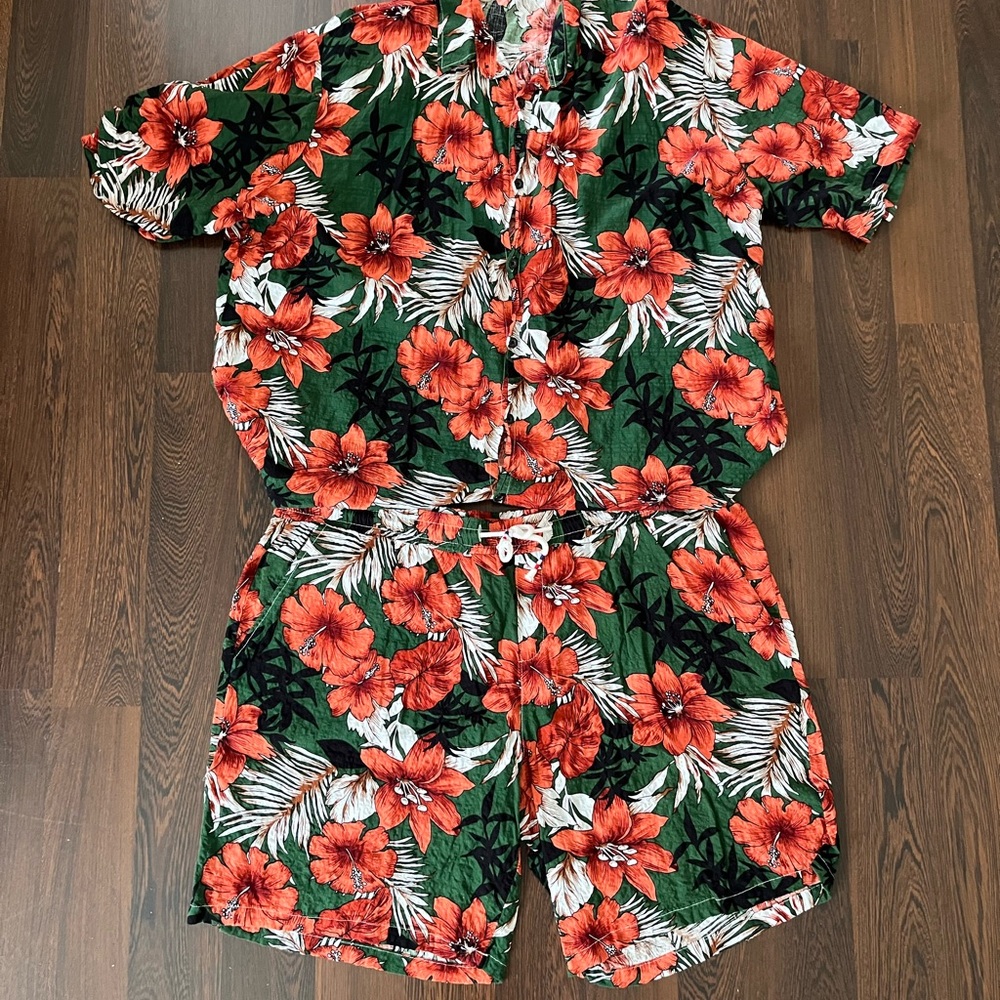 Fashion Nova Men 2-piece short set NWT (Cart I-102)